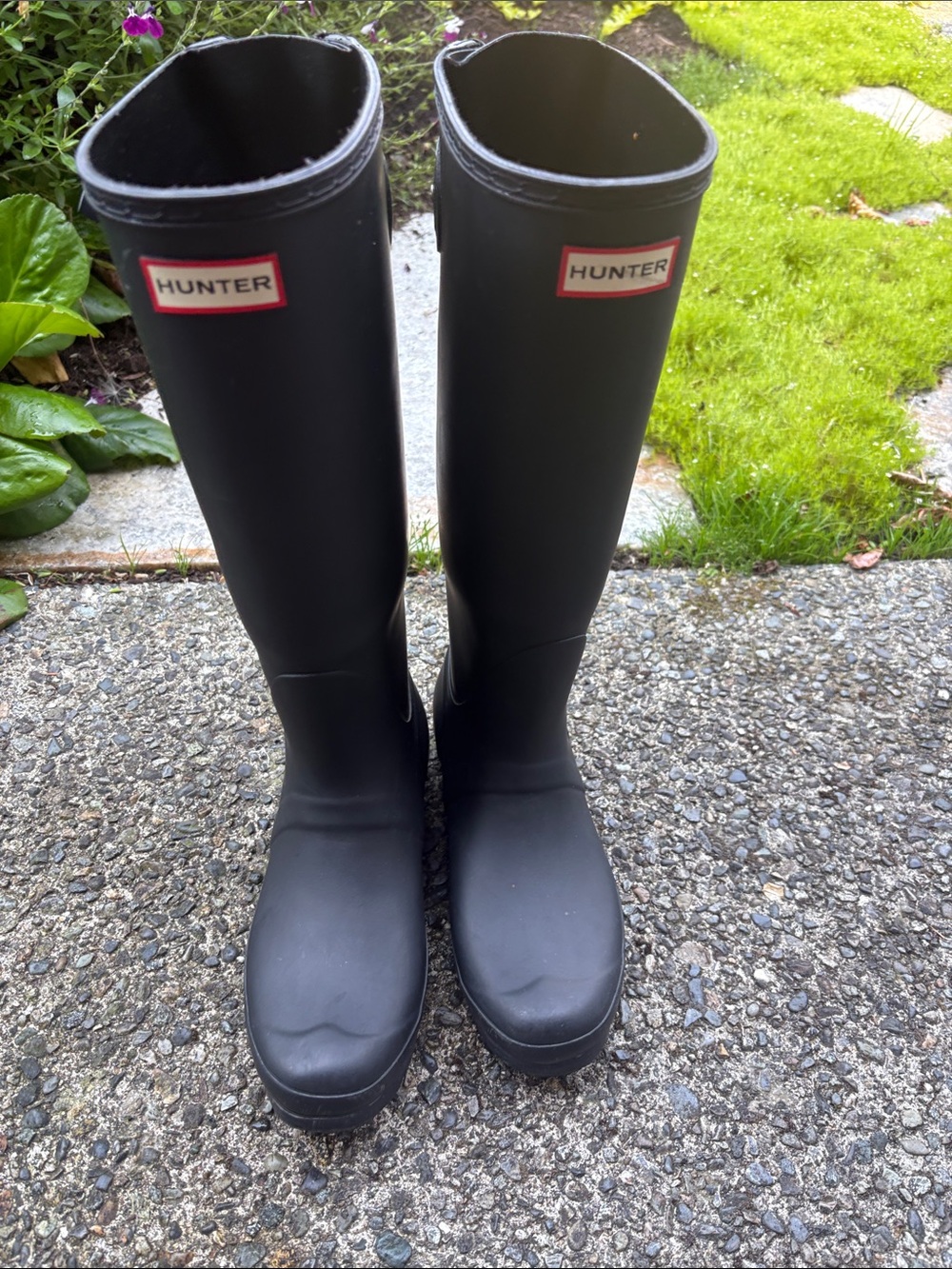 HUNTER Rain Boots With Adjustable Back For Bigger Calves